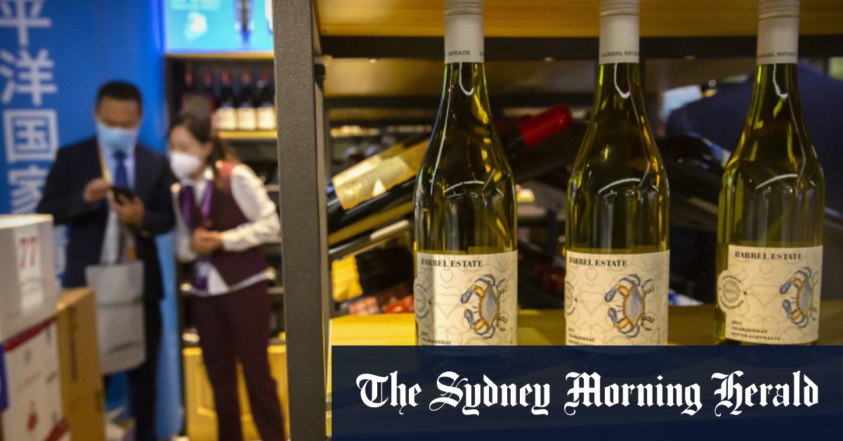 L'interdiction de la Chine sur le vin australien pourrait être levée après que Pékin ait accepté une réunion commerciale