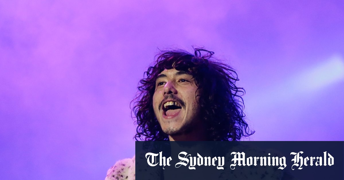 Le directeur du Bluesfest double après la controverse de Sticky Fingers