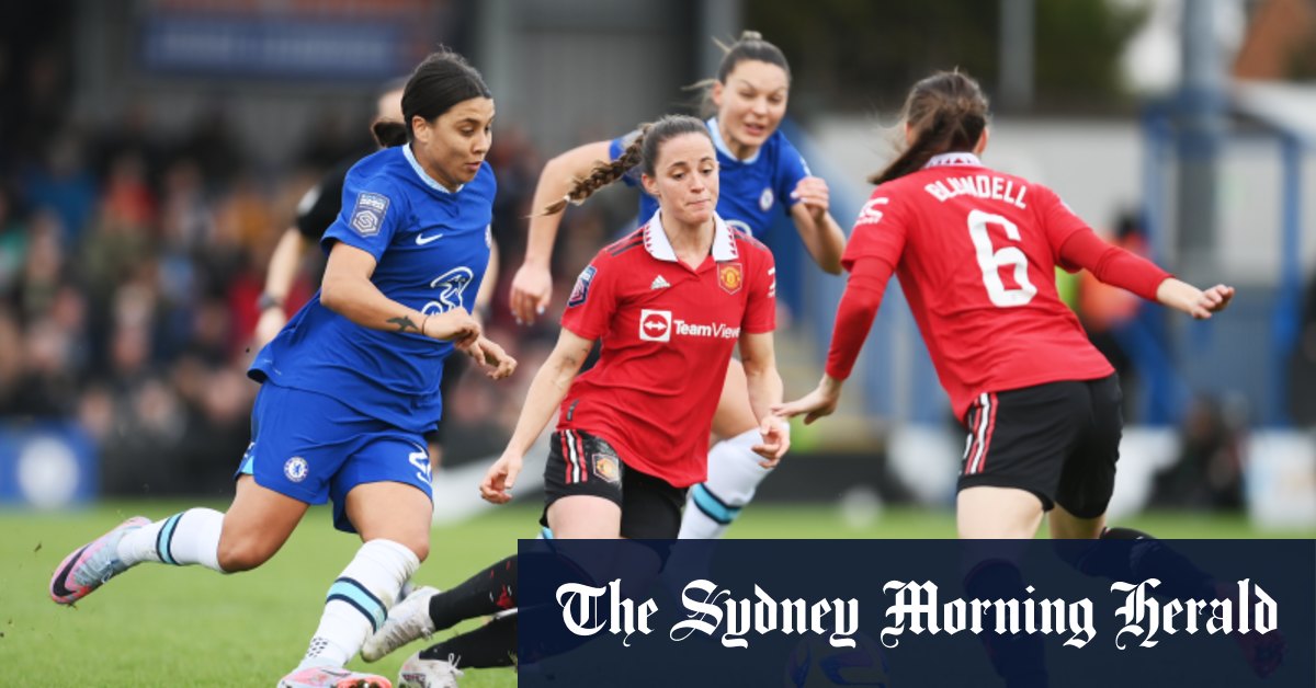 Sam Kerr frappe pour Chelsea contre Manchester United
