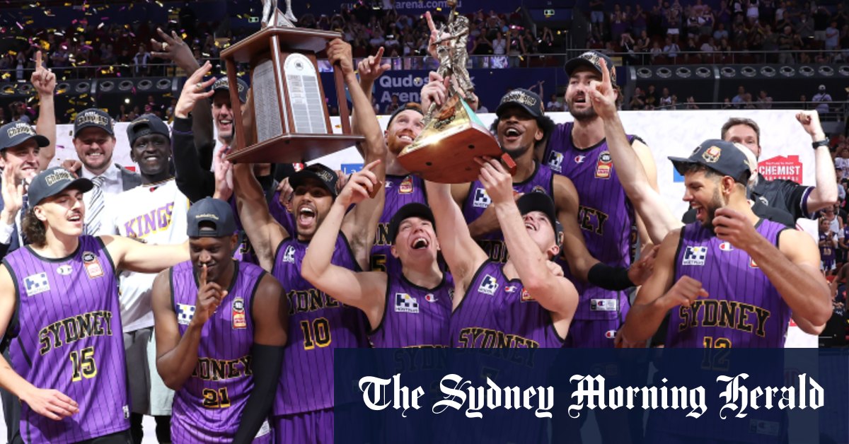 Xavier Cooks joue alors que les Sydney Kings battent les NZ Breakers 77-69 pour remporter la grande finale
