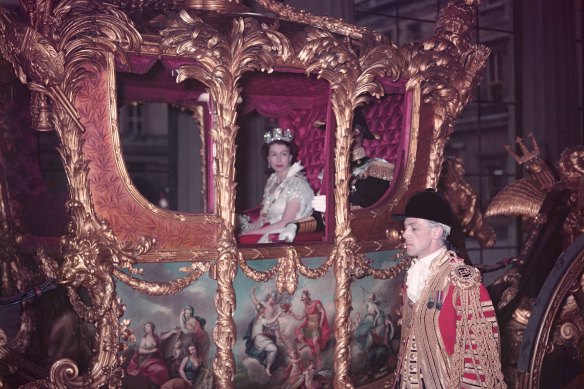 Le dernier couronnement britannique, en 1953, a coûté aujourd'hui l'équivalent de 82 millions de dollars. 
