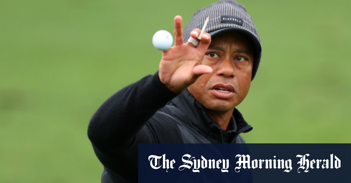 Tiger Woods se retire avant de terminer le troisième tour avec une blessure à la jambe