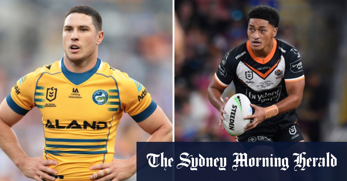 Le demi-arrière des Parramatta Eels, Mitchell Moses, fait l'éloge de l'ailier des Wests Tigers, Junior Tupou