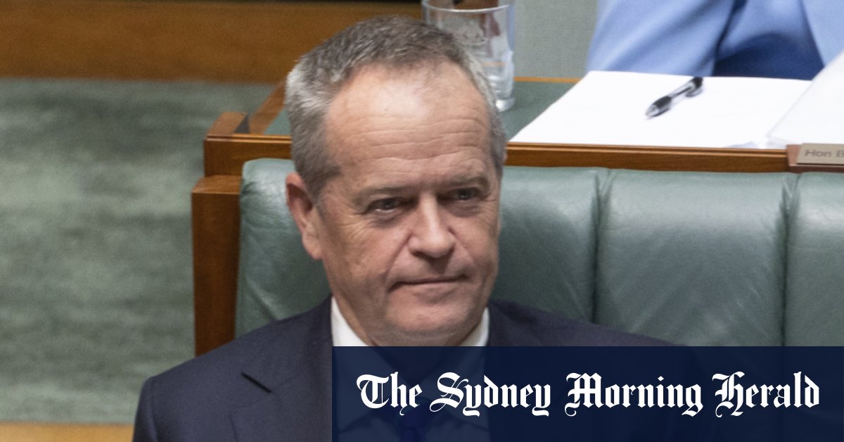 Les cinq plans pour réduire de 15 milliards de dollars les coûts gonflés en quatre ans