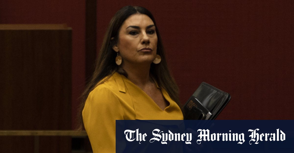 La sénatrice indépendante Lidia Thorpe va porter plainte contre les Verts auprès de la Commission australienne des droits de l'homme