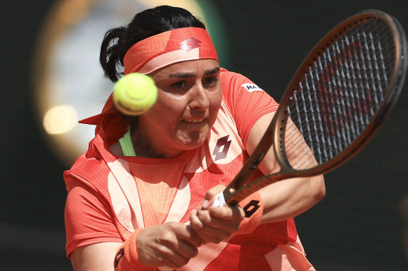 La Tunisienne Ons Jabeur s'est qualifiée pour le deuxième tour après avoir battu l'Italienne Lucia Bronzetti.