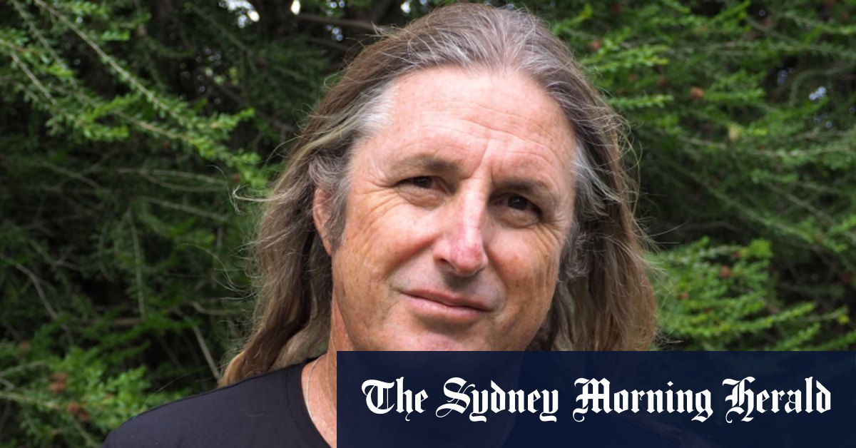 Tim Winton reçoit l'Ordre d'Australie