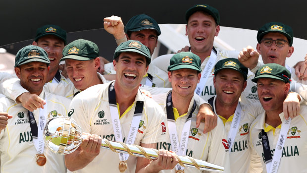 L'Australie célèbre sa victoire en finale du Championnat du monde de test.