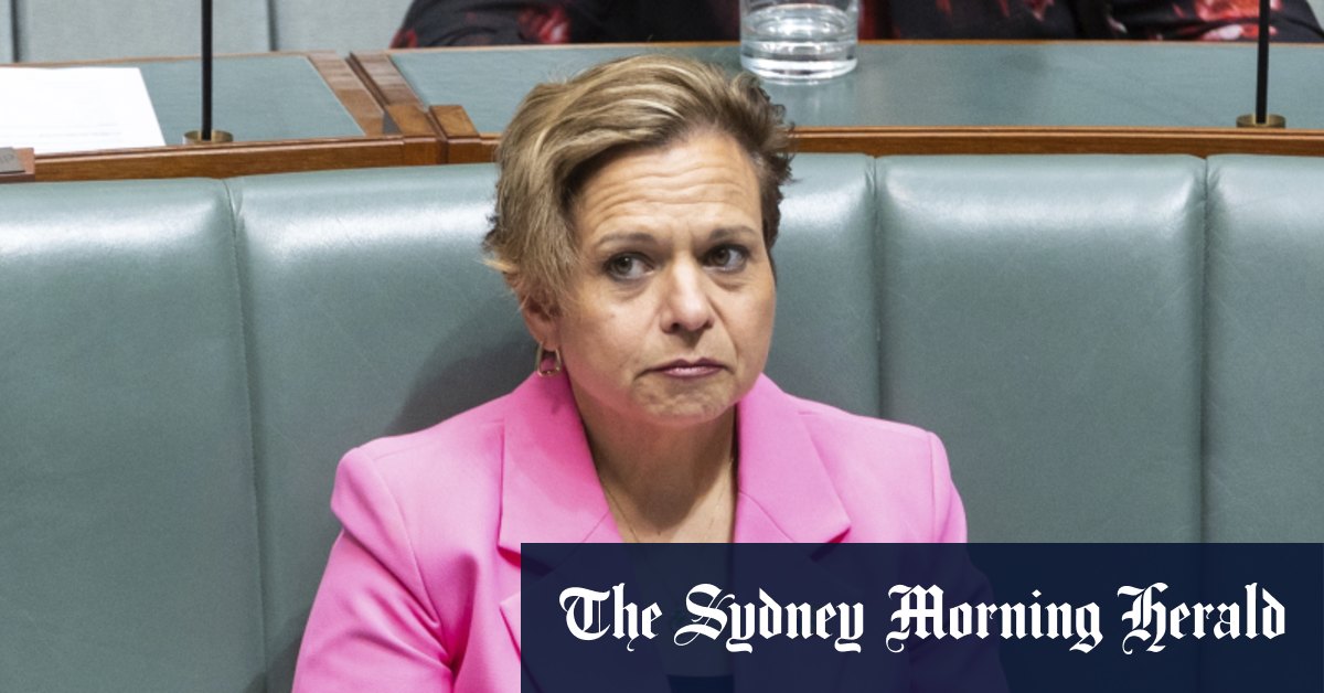 Le ministre des Communications demande des informations à la direction du radiodiffuseur