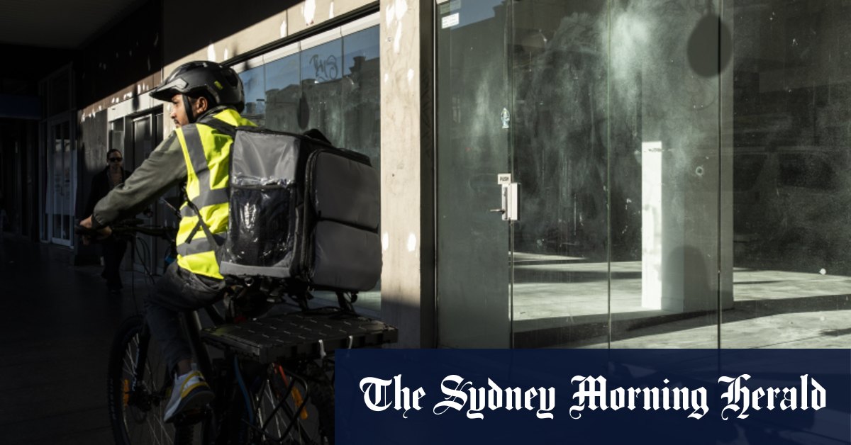 La «récession par habitant» a basculé alors que les grandes banques australiennes dégradent leurs prévisions de croissance dans un contexte de hausse des taux d'intérêt