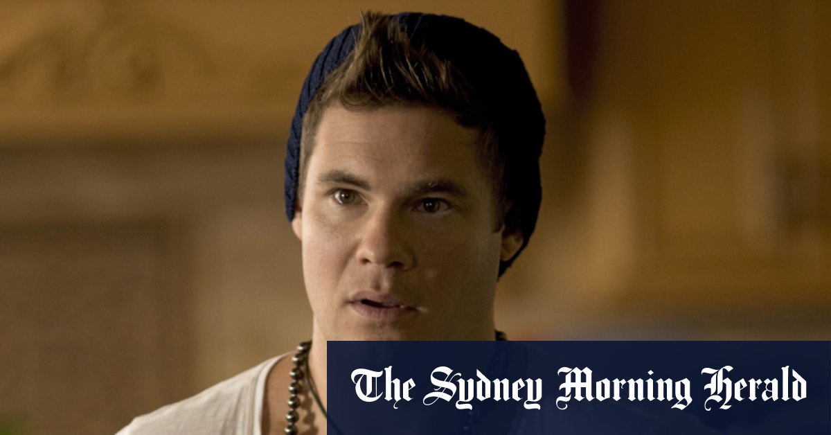 Le comédien de Pitch Perfect Adam DeVine dans la comédie noire HBO de Danny McBride The Righteous Gemstones