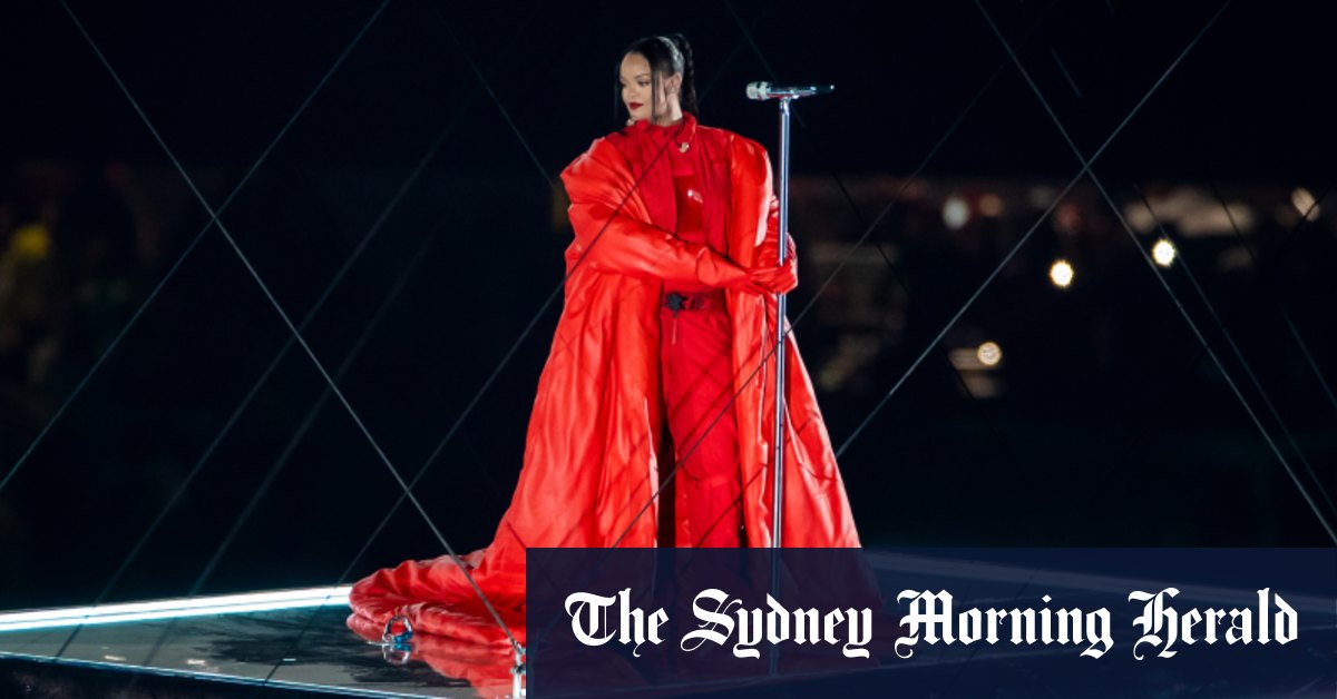 La doudoune est le manteau d'hiver indispensable qui va bien à Rihanna et au pape