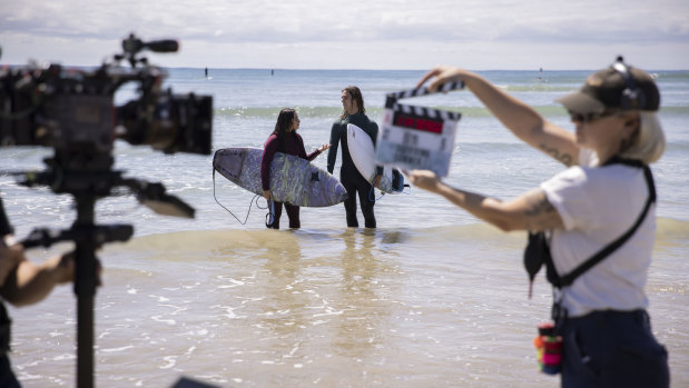 La série Netflix Surviving Summer.