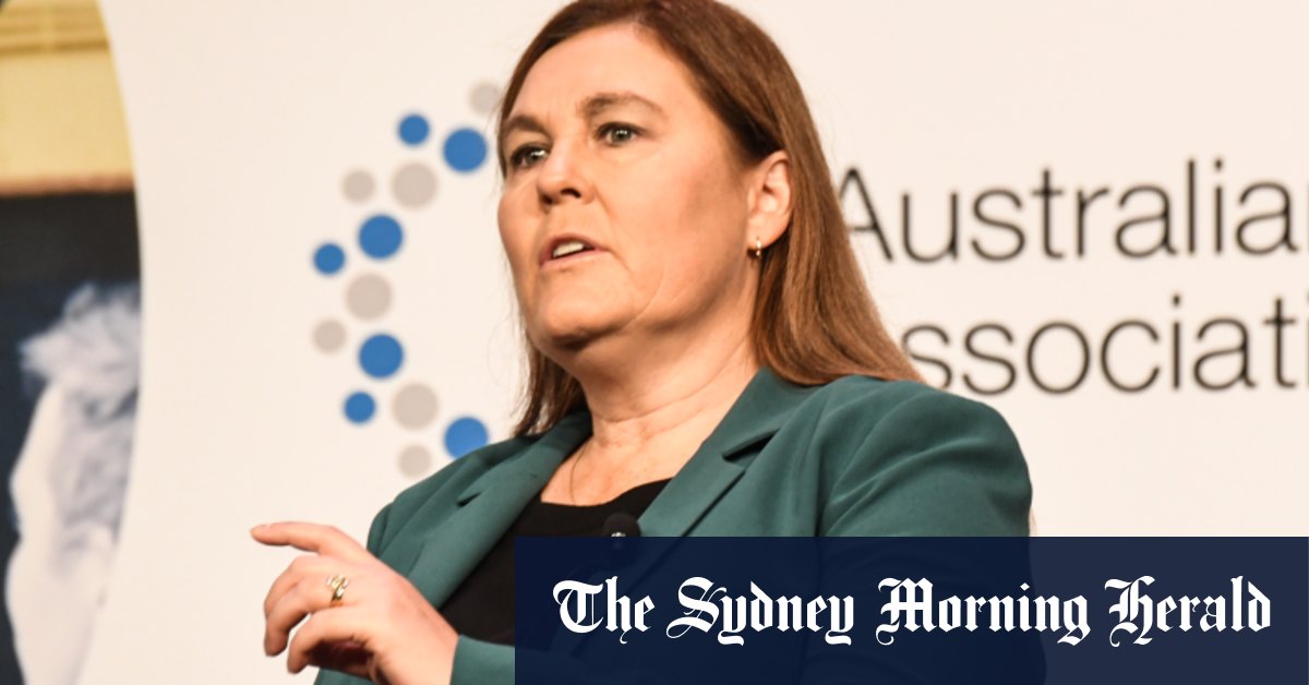 BEN) les clients mangent dans les tampons mais aucun « signe » de détresse