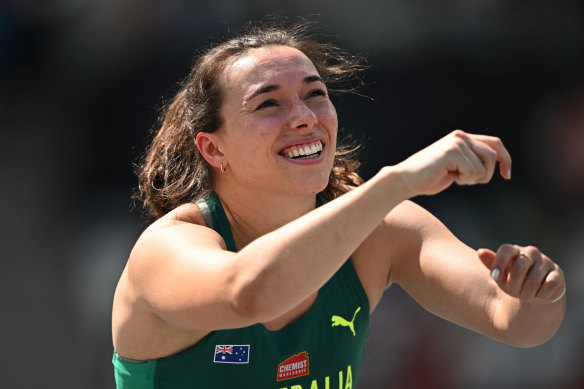 Mackenzie Little a franchi la barre des qualifications automatiques avec son troisième et dernier lancer.