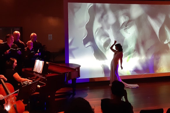 L'ensemble vocal Eklektika rejoint la compositrice Judy Stubbs pour Radiohead Uncovered.