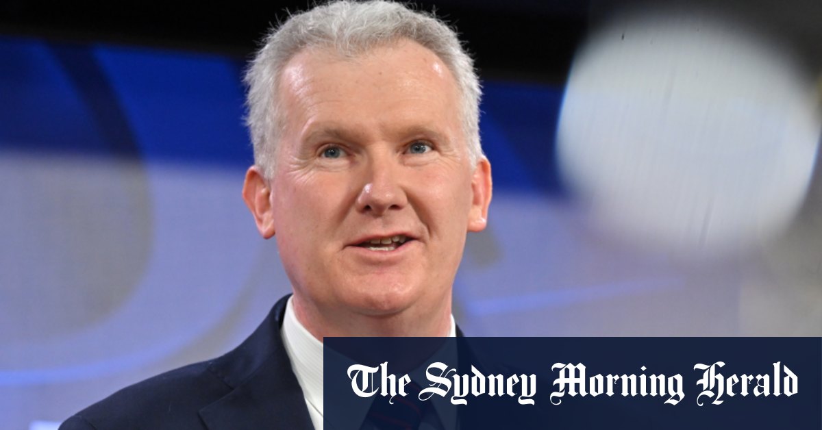 Les employeurs risquent 10 ans de prison et de lourdes amendes en vertu des lois proposées