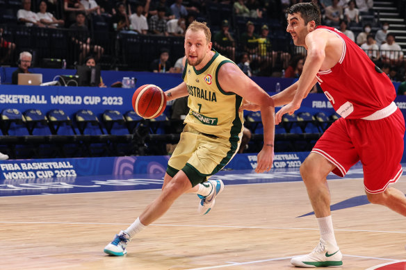 L'attaquant des baby-boomers Joe Ingles.