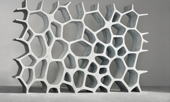 « La durabilité consiste en réalité davantage à concevoir intelligemment » : Voronoi Shelf de Marc Newson.