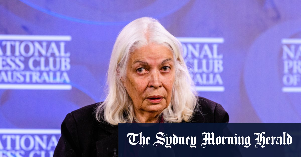 Marcia Langton nie avoir qualifié les électeurs de racistes alors que Dutton et Albanais se battent pour le référendum