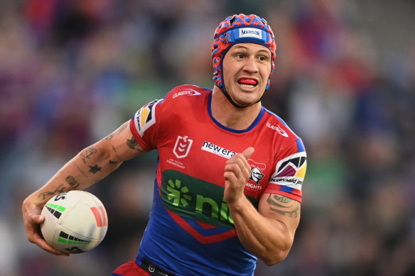 Kalyn Ponga a déchiré les Raiders en lambeaux sur la droite en seconde période dimanche.