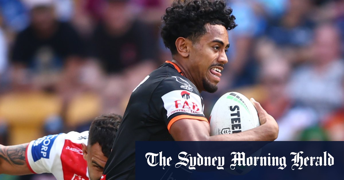 Jahream Bula signe une prolongation de plusieurs millions de dollars alors que Lee Hagipantelis est reconduit à la présidence des Wests Tigers