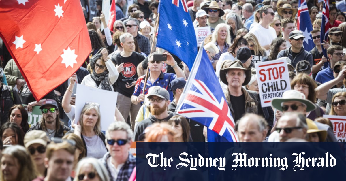 Pas de rassemblements à Melbourne, Sydney dominée par les théoriciens du complot