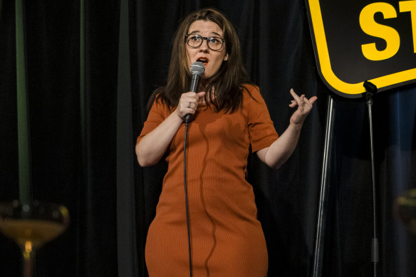 Rose Callaghan affirme qu'il n'est pas dans l'intérêt de certains acteurs de l'industrie de demander des comptes aux agresseurs.