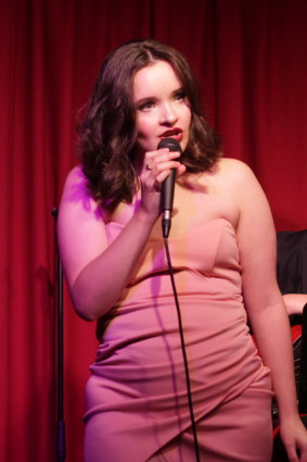 Alice Tovey pense qu'il devrait y avoir une politique de tolérance zéro pour les mauvais comportements dans la comédie.