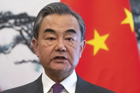 Le plus haut diplomate chinois, Wang Yi, affirme que Pékin doit utiliser sa « boîte à outils juridique » pour maintenir le contrôle.