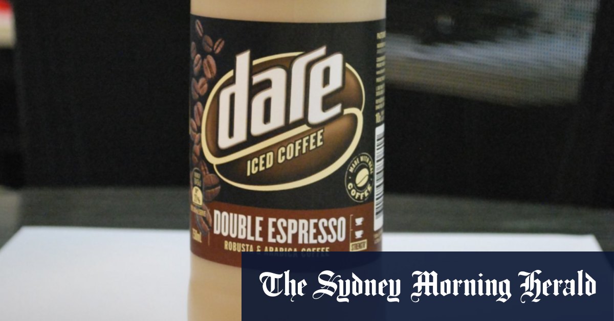 Dare alerte sur la pénurie de café glacé alors que les travailleurs de Bega font grève pour des salaires plus élevés