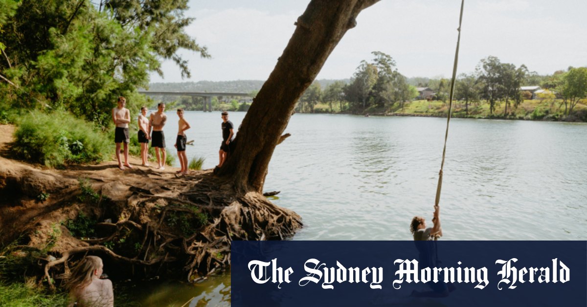 NSW bat les records météorologiques de septembre alors que la saison des incendies commence