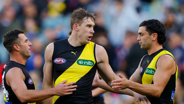 Tom Lynch connaîtra un début de pré-saison retardé alors qu'il poursuit sa convalescence après une blessure au pied.