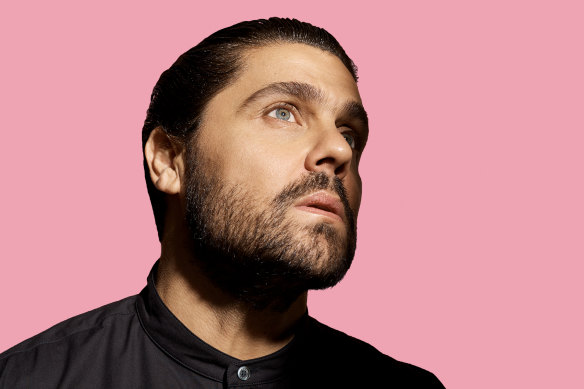 L'auteur-compositeur-interprète Dan Sultan.