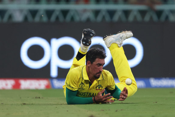 Starc laisse tomber une chance contre l’Afrique du Sud.