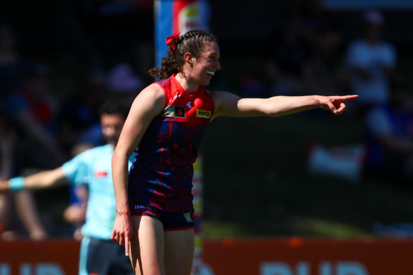 Alyssa Bannan des Démons célèbre un but.