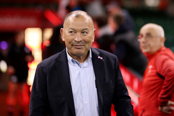 Eddie Jones s'est retiré moins de 12 mois après avoir signé un contrat de cinq ans en tant qu'entraîneur des Wallabies après le désastre de la Coupe du monde.