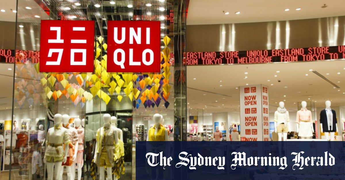 La mode d'Uniqlo s'envole des étagères, mais les ouvertures de magasins mordent