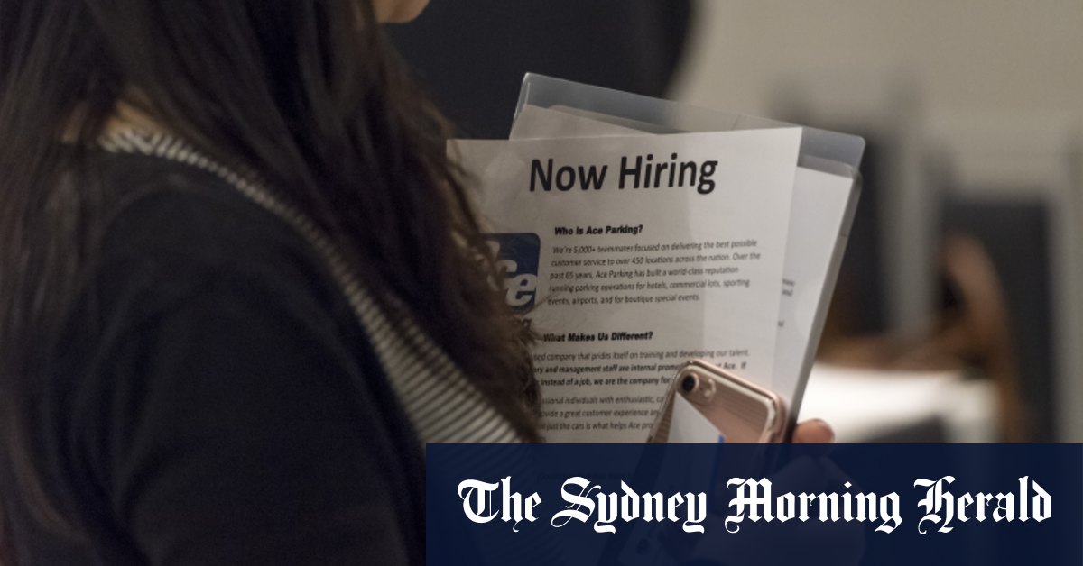 Le système de services d'emploi privatisé doit disparaître, selon un rapport