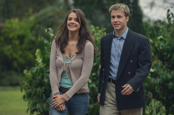 William (Ed McVey) et Kate (Meg Bellamy) dans la dernière saison de The Crown.