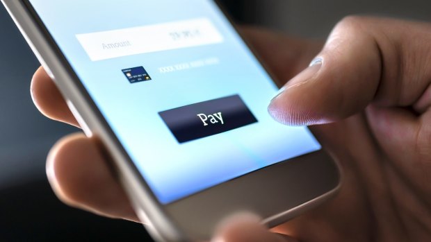 Le gouvernement étudie les moyens d'accroître la concurrence et de réduire les coûts dans le secteur des portefeuilles mobiles.