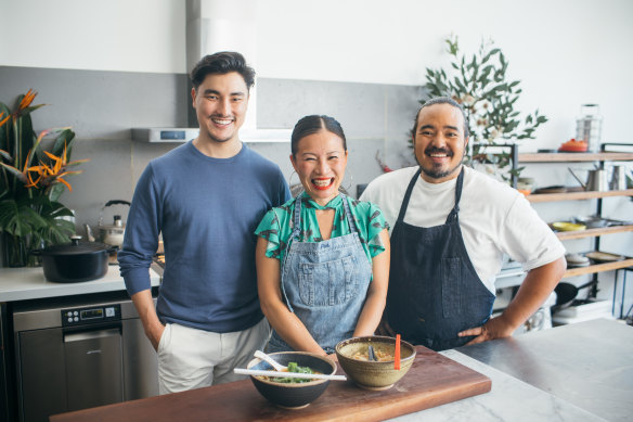Remy Hii, Poh Ling Yeow et Adam Liaw en Malaisie d'Adam et Poh en Australie.