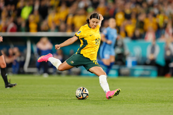 Le but de Sam Kerr contre l'Angleterre restera dans les mémoires comme l'un des moments sportifs les plus célèbres de l'Australie.