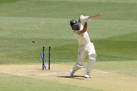 Mitchell Marsh est joué pour 90.