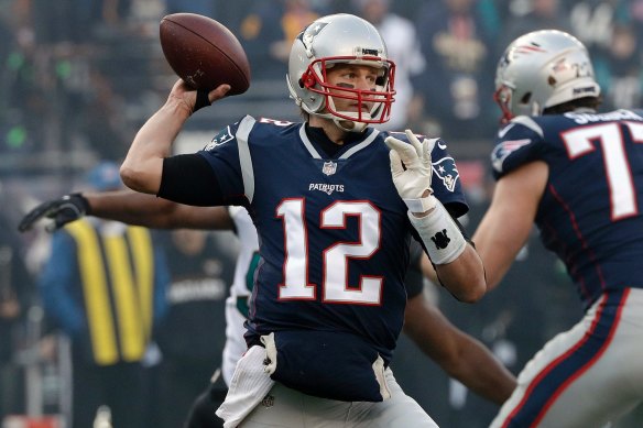 Le grand footballeur américain Tom Brady vit également sur l'île.