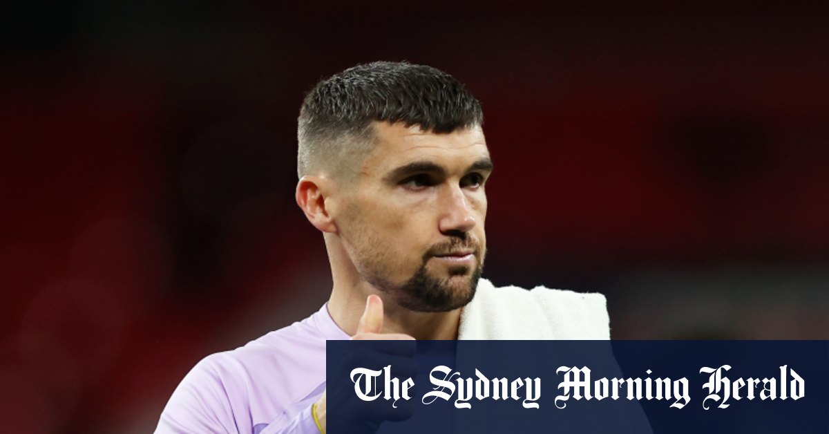 Le capitaine des Socceroos, Mat Ryan, est blessé alors que le gardien de but est exclu de la victoire à Bahreïn