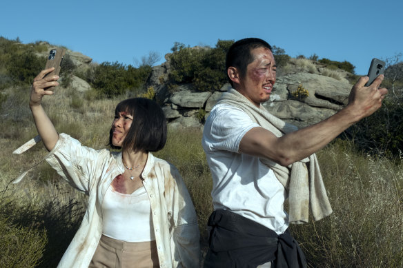 Ali Wong et Steven Yeun sont des protagonistes imparfaits dans Beef.