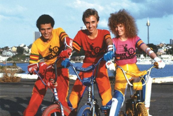 Angelo D'Angelo dans le rôle de PJ, James Lugton dans le rôle de Goose et Nicole Kidman dans le rôle de Judy dans BMX Bandits.