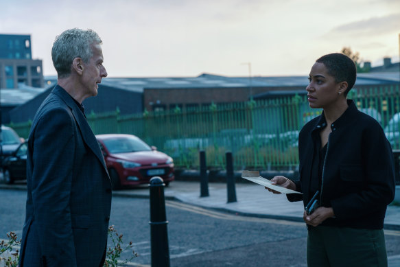 Peter Capaldi et Cush Jumbo dans le thriller policier britannique Criminal Record.