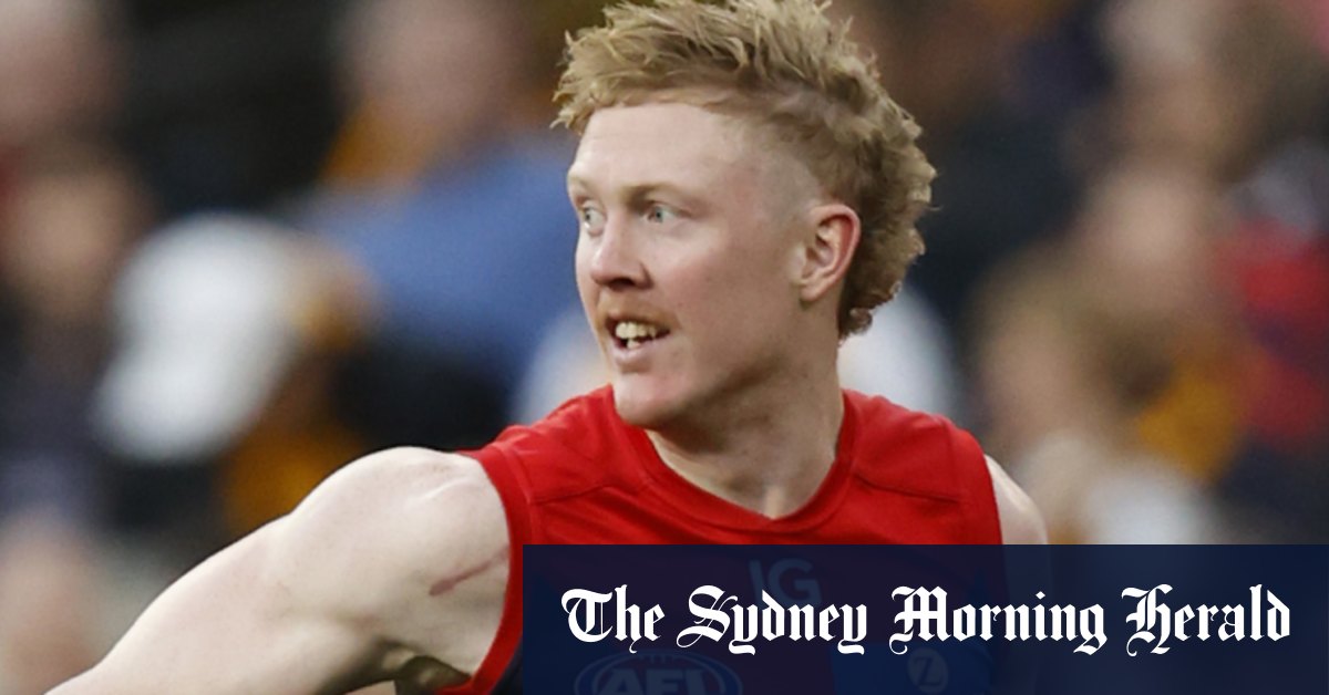 Clayton Oliver reste en congé pour problème médical alors que les Melbourne Demons reprennent l'entraînement de pré-saison